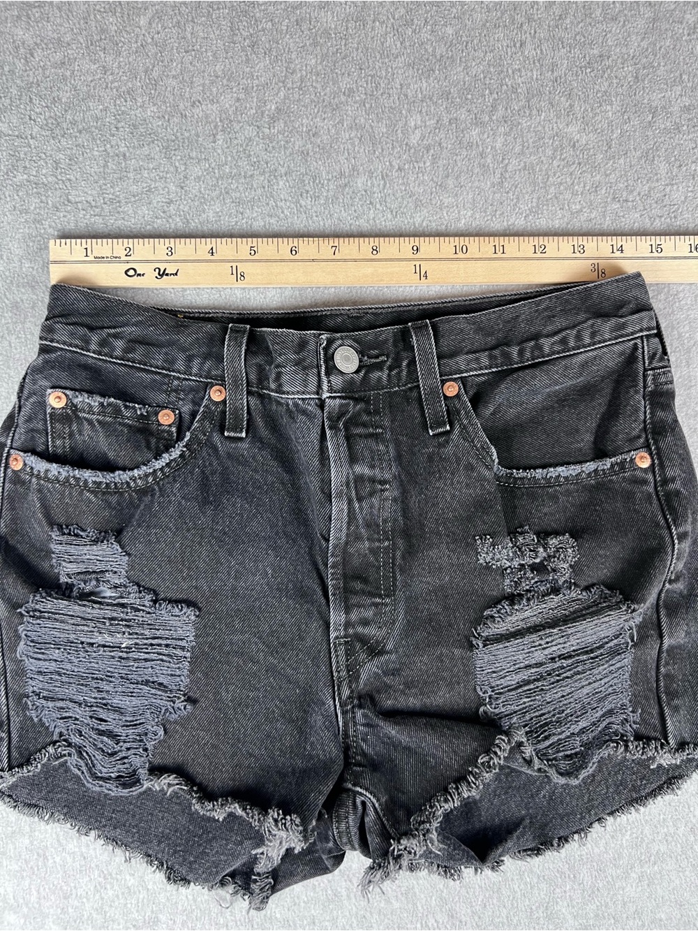Levi’s 501 Black Distressed High-Rise Women’s Denim Shorts Size 29 - Picture 5 of 13